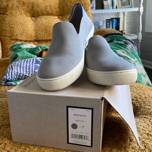 Rothy's Shoes Womens Size 7 Light Grey Knit Slip On Comfort Sneakers Casual